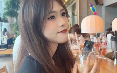 掀开奶罩边躁狠狠躁软学生H